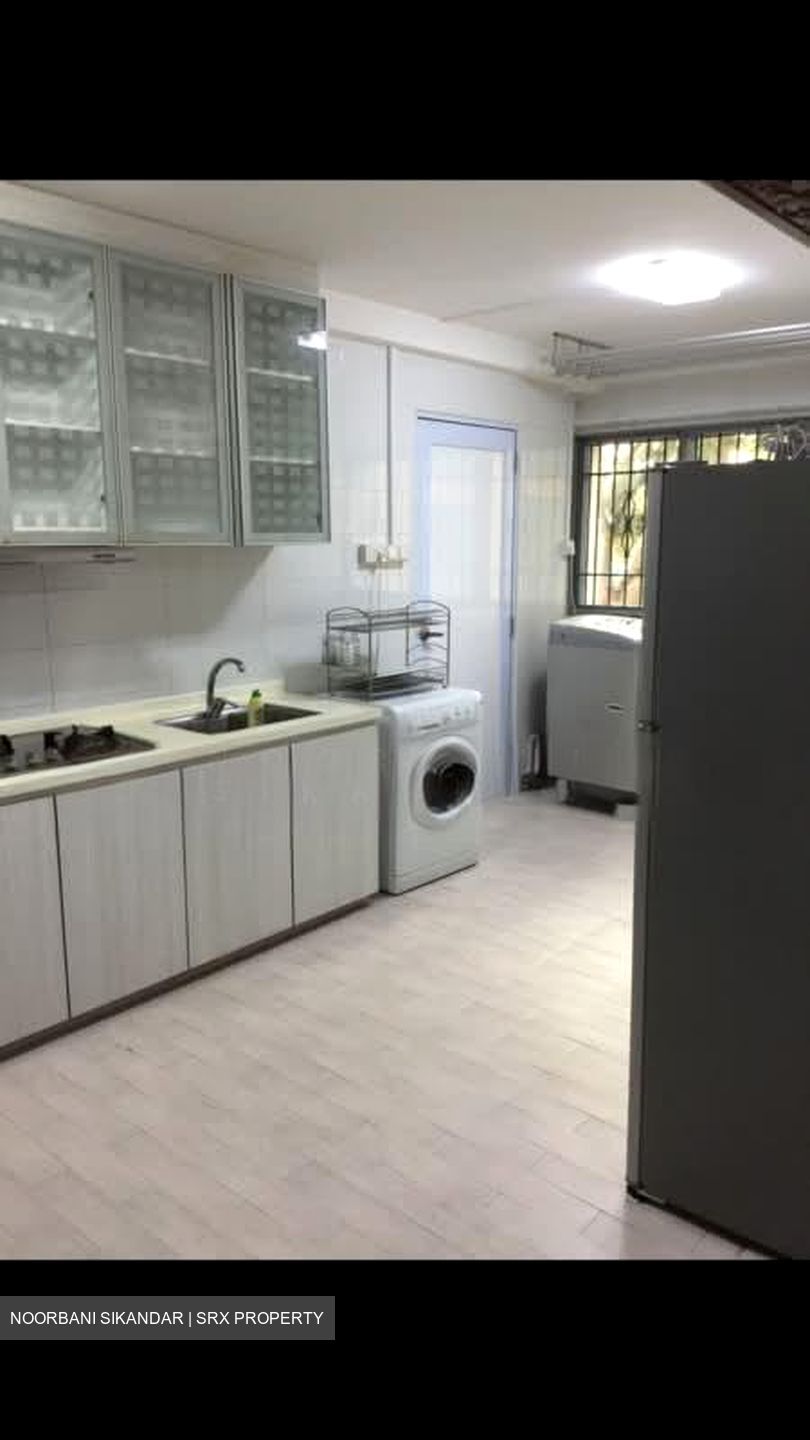 Tampines Street 42 (Tampines), HDB Executive #591553881